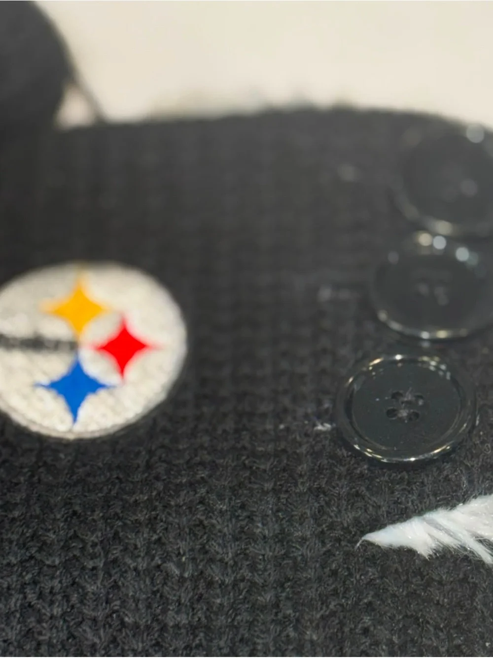 NWT Pittsburgh Steelers FOCO Knit Button Boot Slippers Small NFL Fan Gear #A131